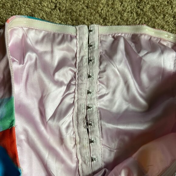 Top - Picture 4 of 4